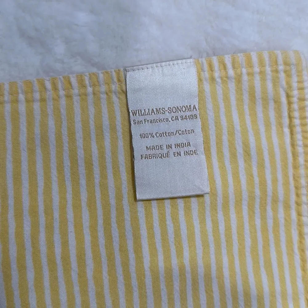 WILLIAM SONOMA BUNDLE OF OF 2 NAPKINS 2 PLACEMATS.